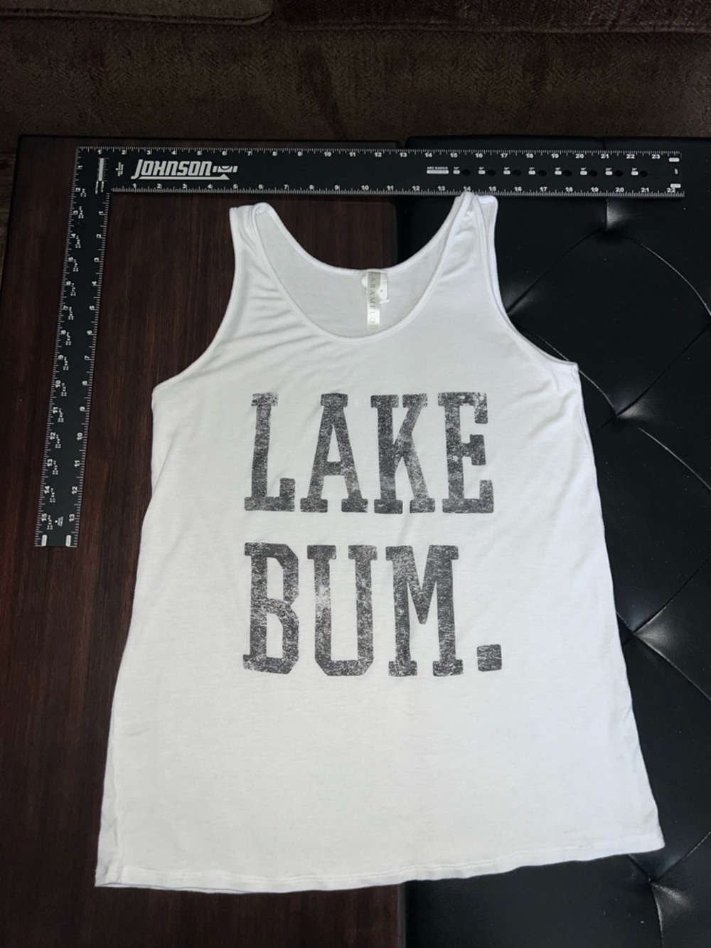 Caramelo White Graphic Scoop Tank Top